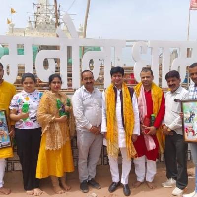 मनौना धाम का बज रहा दुनिया भर में डंका????