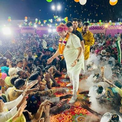 मनौना धाम: आरती के समय हो गया चमत्कार... वर्षों पुराना सा... खुद देख लो अब